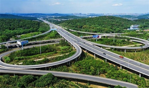 恩平钢筋套筒应用于高速公路